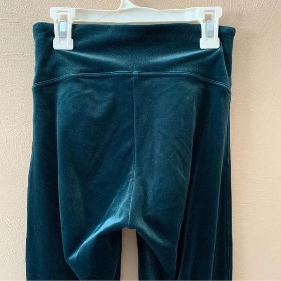 Spanx Velvet Leggings - Picture 9 of 12